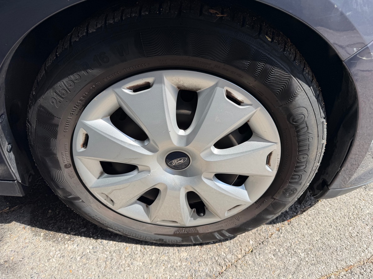 Ford C-max 2.0 TDCI 115 CV / Boite Auto / GPS / Clim / Phase 2