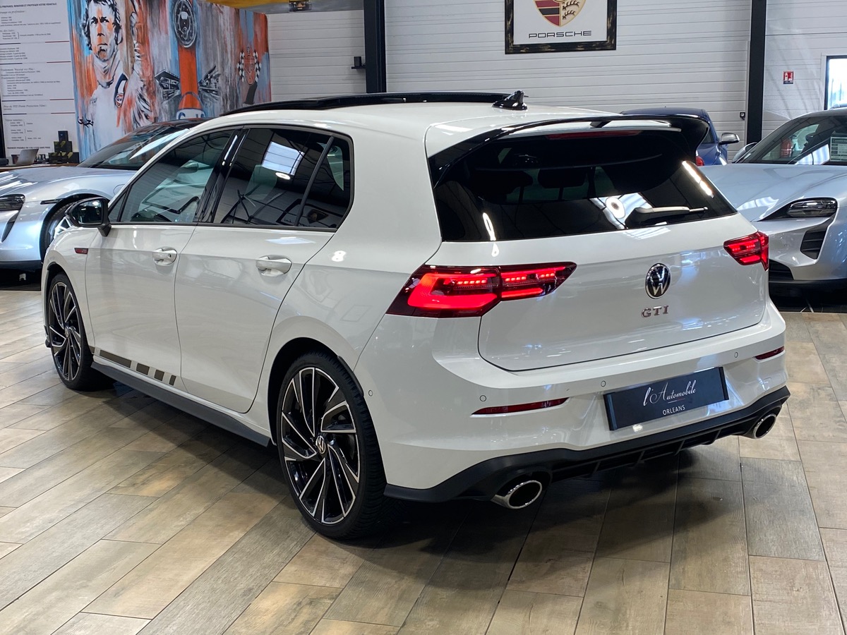 Volkswagen Golf 8 gti 2.0 TSI 300 CLUBSPORT TOE b