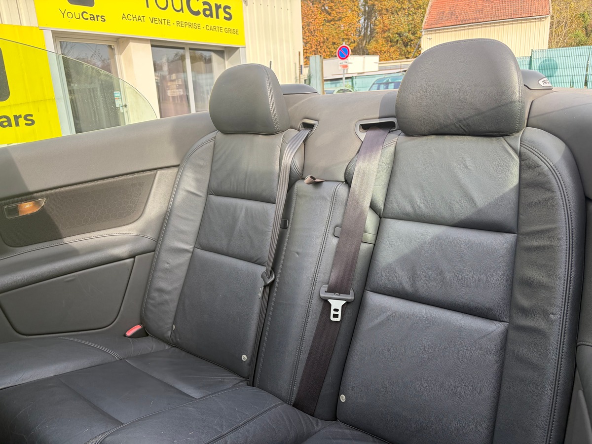 Volvo C70 CC D5 2.4 TDi 180 cv Boîte auto SIÈGE ÉLECTRIQUE A MÉMOIRE - RADAR DE RECUL - FILET