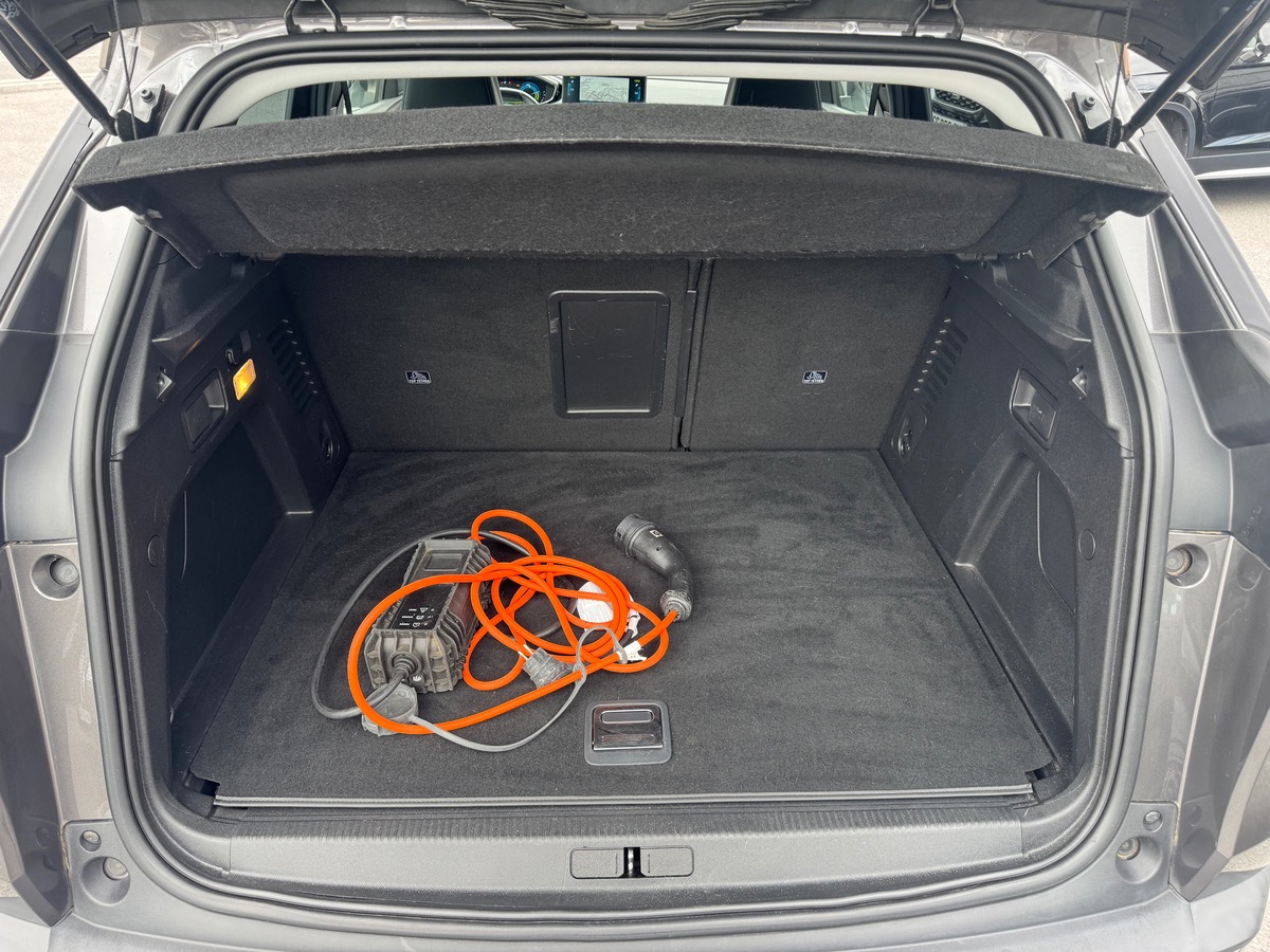 Peugeot 3008 1.6 HYBRID 225 E-EAT8 ALLURE PACK