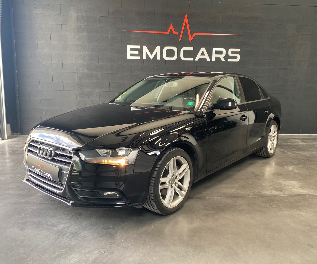 Audi A4 IV (2) 2.0 TDI 120 AMBIENTE