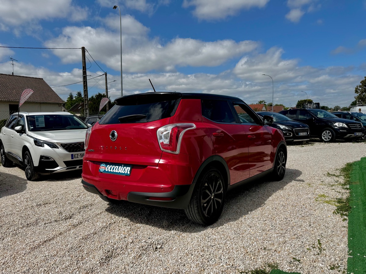 Ssangyong Tivoli 160 E-XDI 115 CV 2WD URBAN +   /  CAMÉRA  /  ACCES MAIN LIBRE  /  MOTEUR A CHAINE