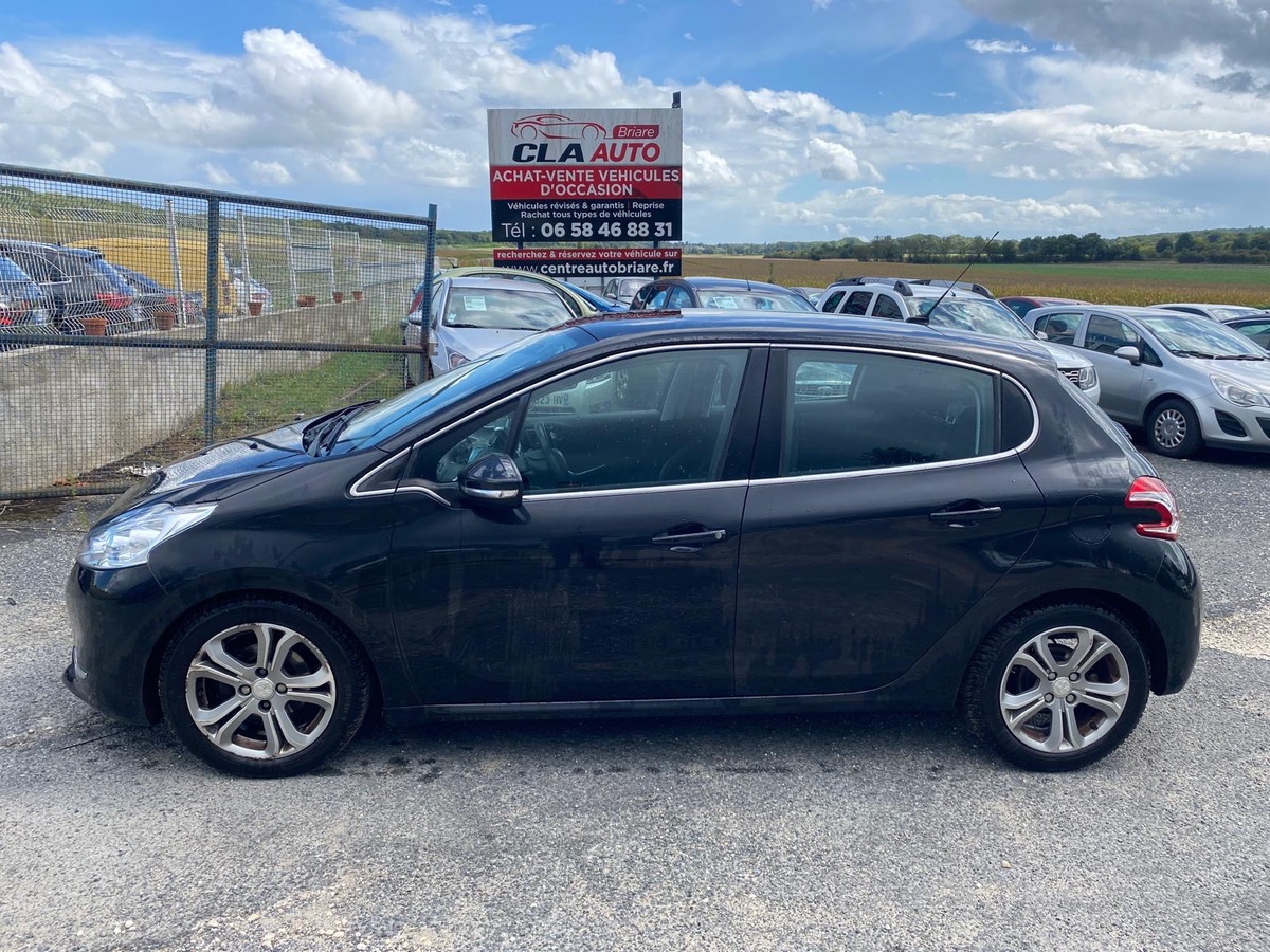 Peugeot 208 1.6 e-hdi 92cv allure gps 218000km