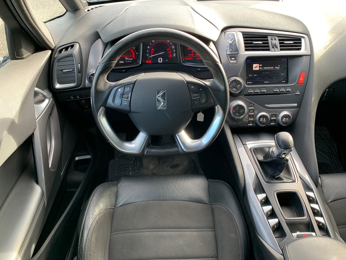 Citroën DS5 150 chevaux | Caméra de recul | Régulateur de vitesse | Apple car play | GPS | Attelage
