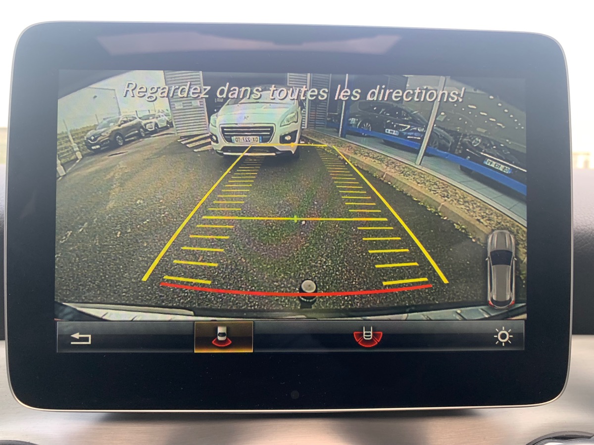 Mercedes-Benz GLA 177 | FASCINATION | Toit Panoramique NEUF | Caméra Recul | Attelage | 4MATIC