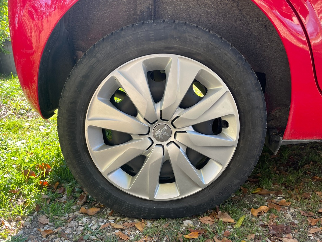 Peugeot 108 1.0 vti 72 ch version STYLE - 1 er main et Historique Complet