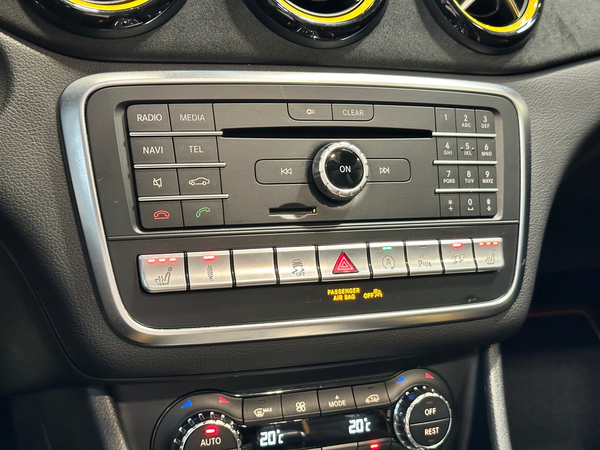 Mercedes-Benz CLA (2) 45 AMG 381 Yellow Night Edition 4Matic 7G-DCT Full