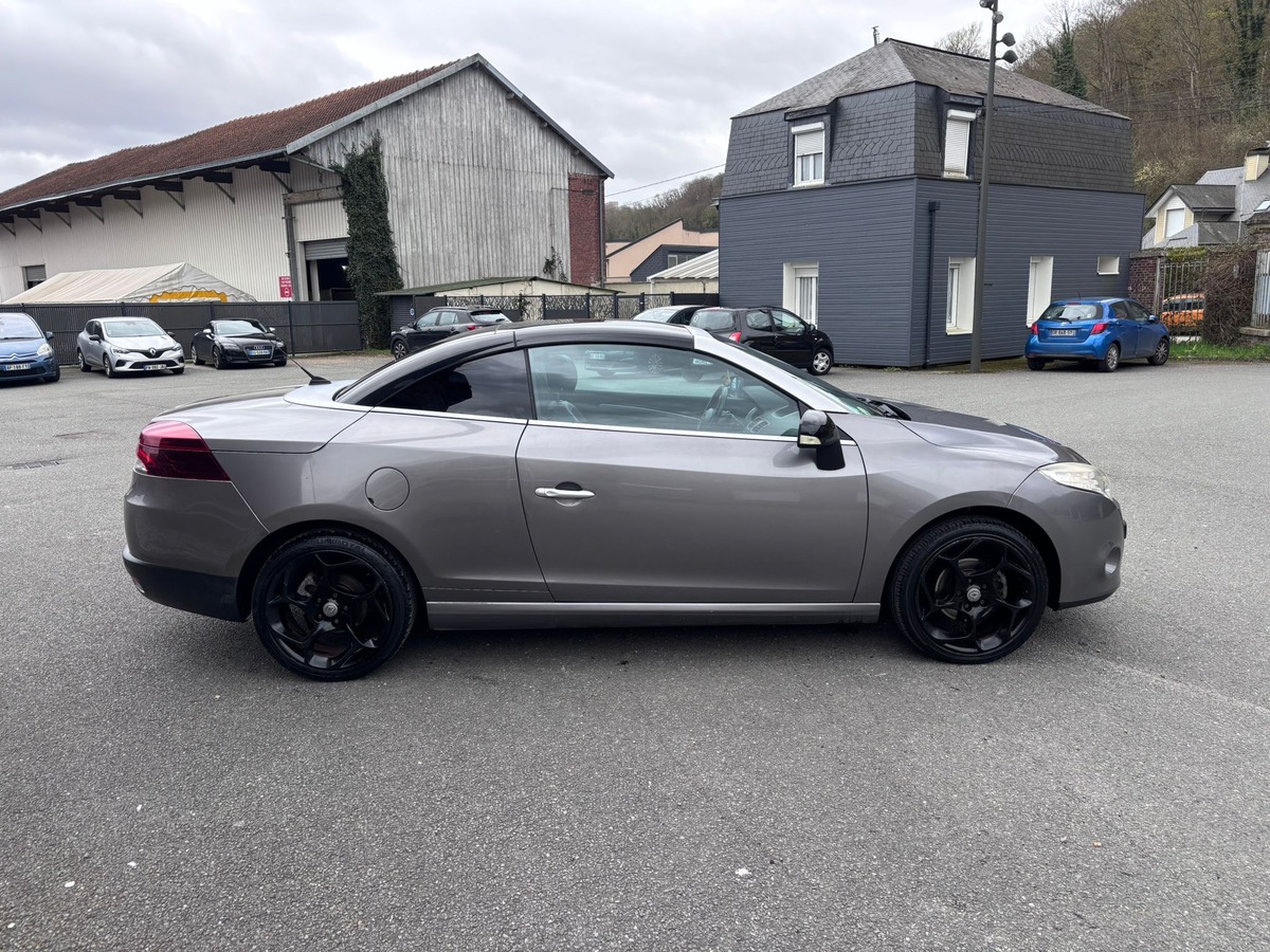 RENAULT Megane III CC 1.5 dCi 110 Dynamique - Révisé - Garantie