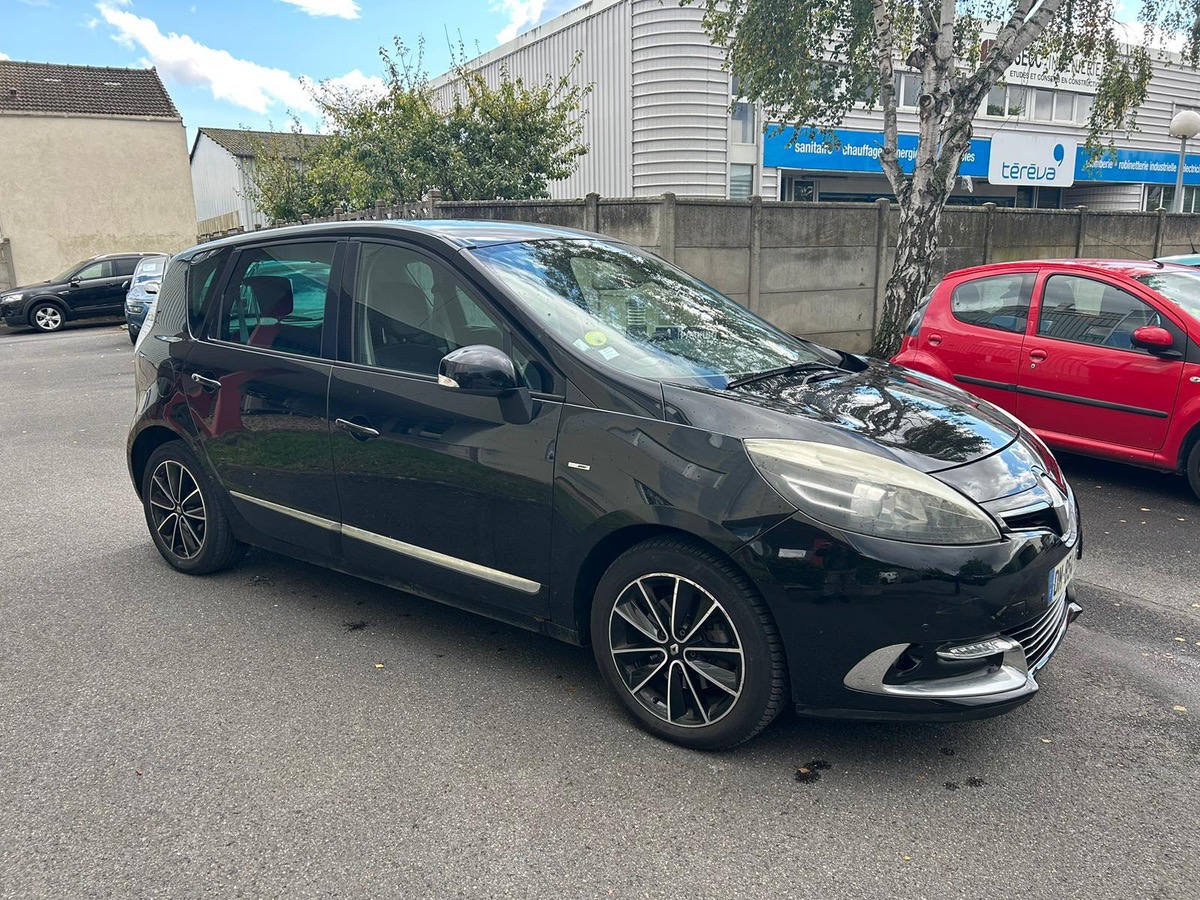RENAULT Scenic 1.6 DCI 130 CV BOSES en4X foit crit2