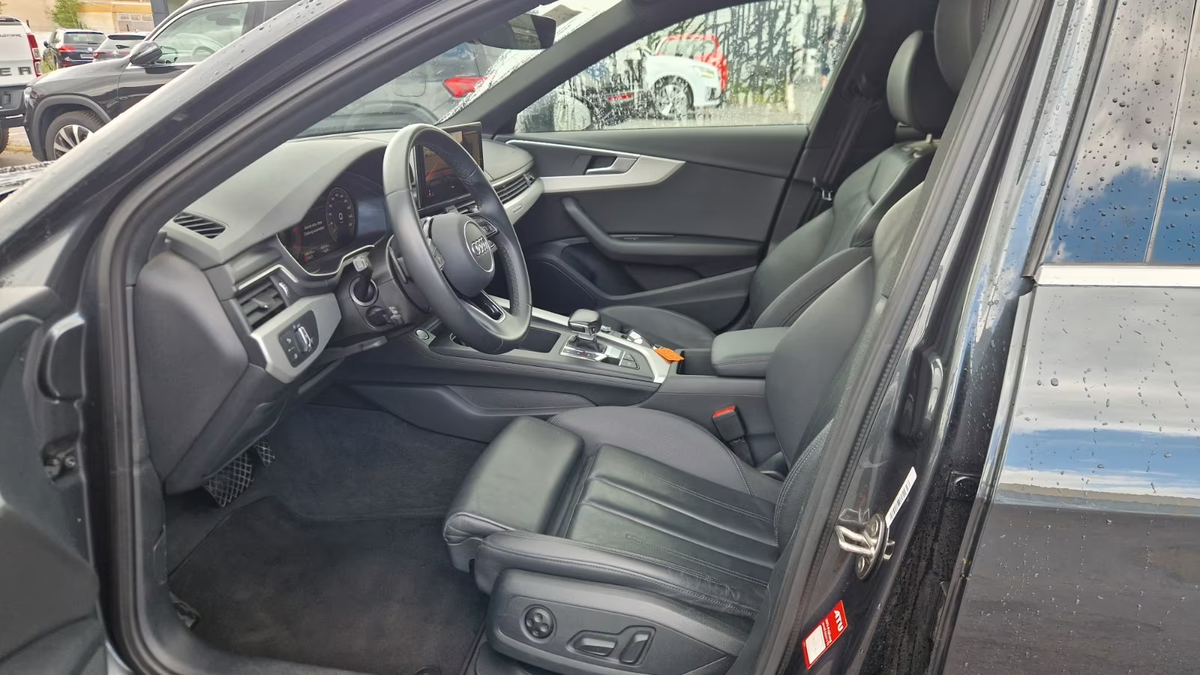 Audi A4 Allroad 40 TDI 204ch Avus quattro S tronic 7/Gris Manhattan/Cuir/Attelage/Caméra360