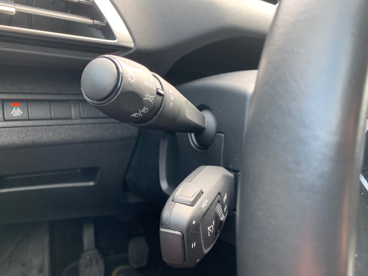 Peugeot 5008 130 ch | 7 Places | Active Pack