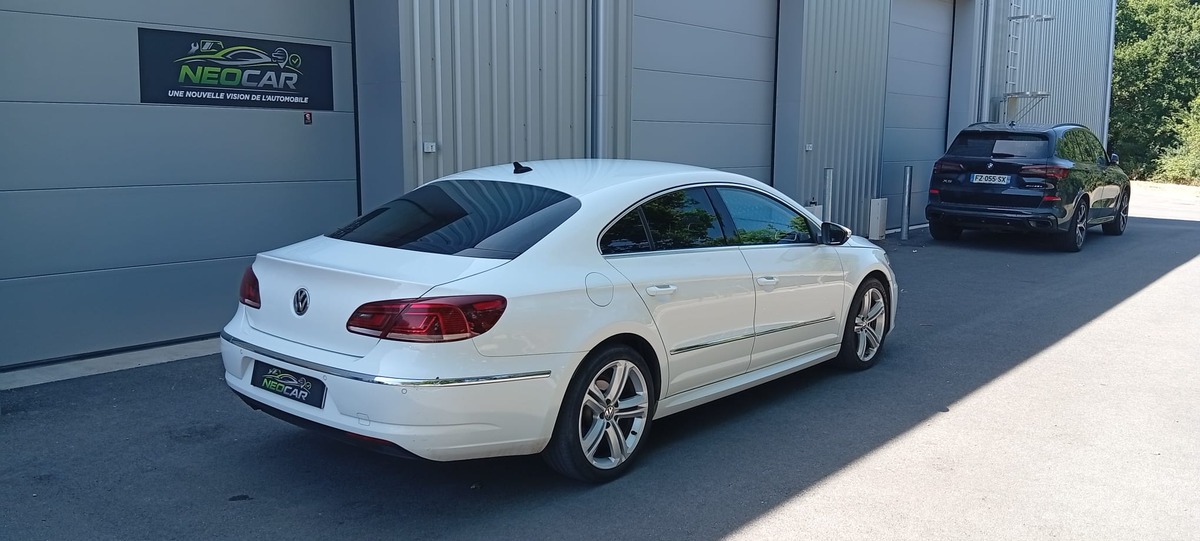 Volkswagen Passat CC 2.0 TDI 140ch Carat DSG6 Pack R line / Suivi d'entretien à jour