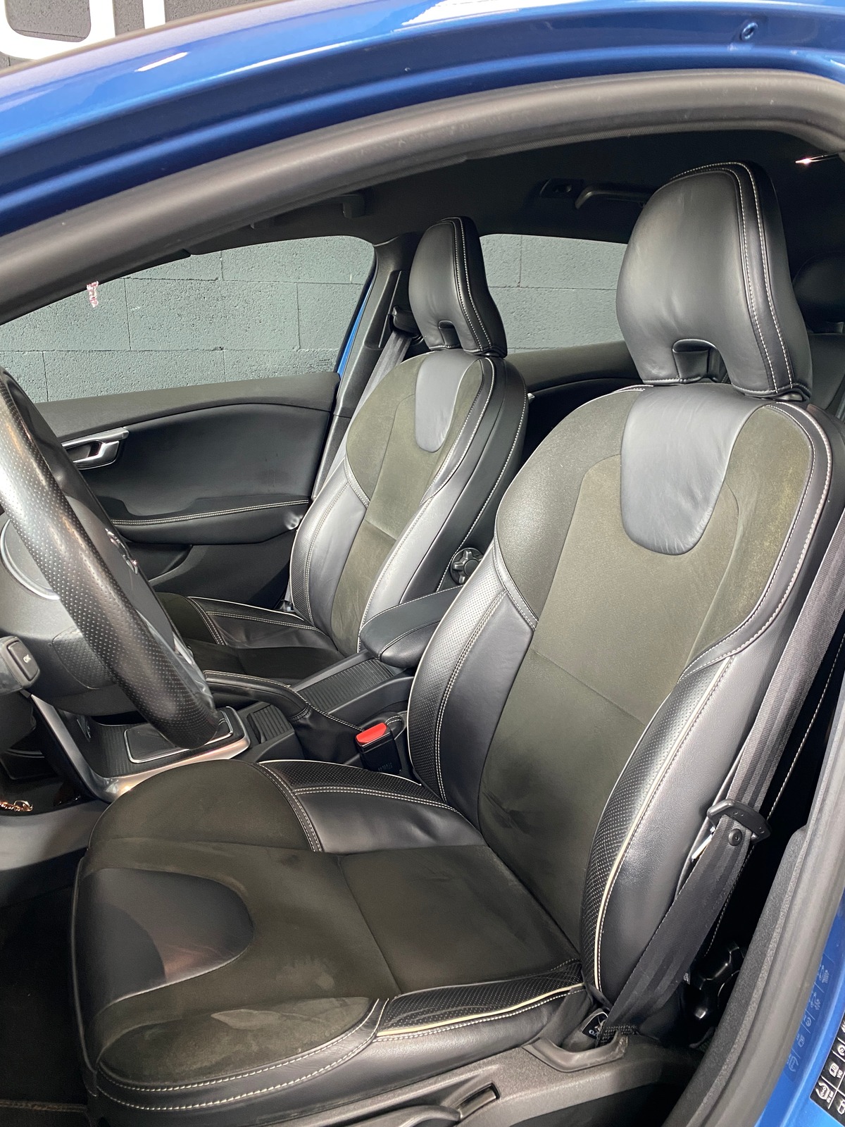 Volvo V40 T2 R design