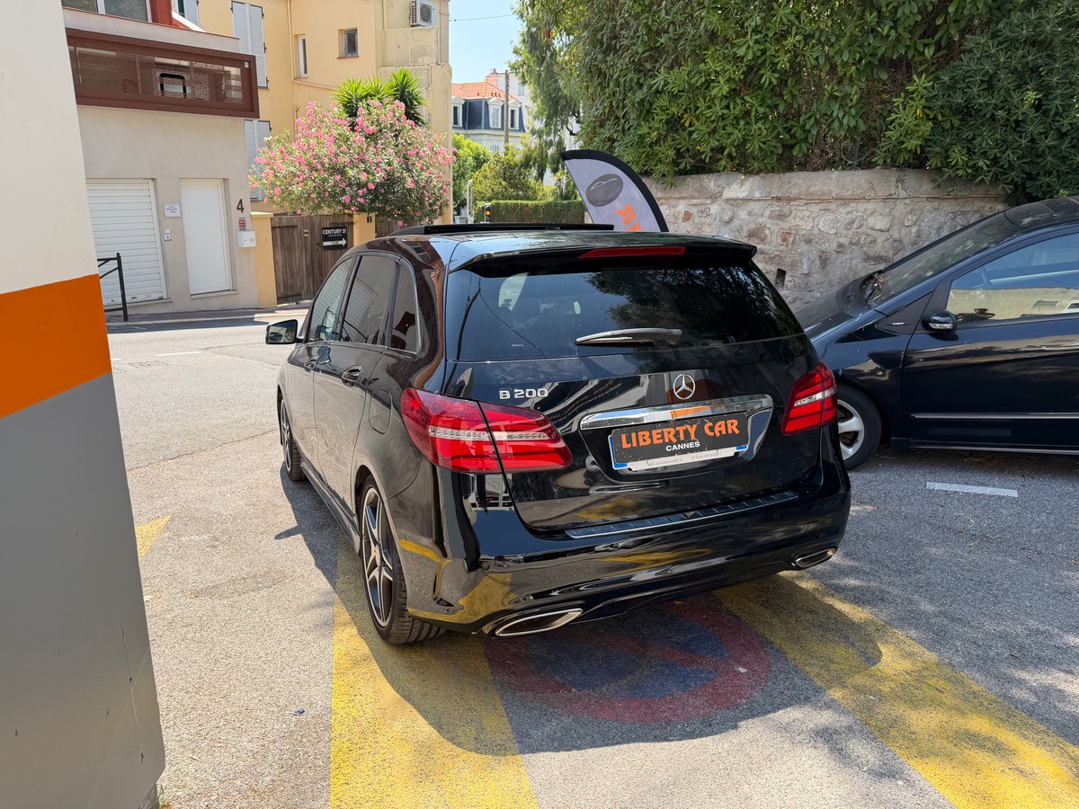 Mercedes Benz CLASSE B 200 1.6 i 156 CV / Pack AMG Fascination / Phase 2 /Toit Ouvrant / 1 er Main
