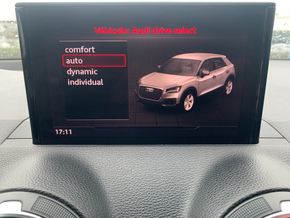 Audi Q2 115 ch | Sport | Toit ouvrant | Régulateur vitesse | Radar | Bluetooth | Coffre électrique