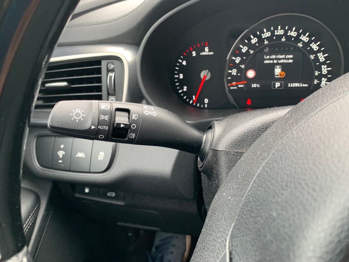Kia Sorento 200 ch | Premium | 7 Places | AWD | Toit ouvrant panoramique | GPS | Régulateur vitesse