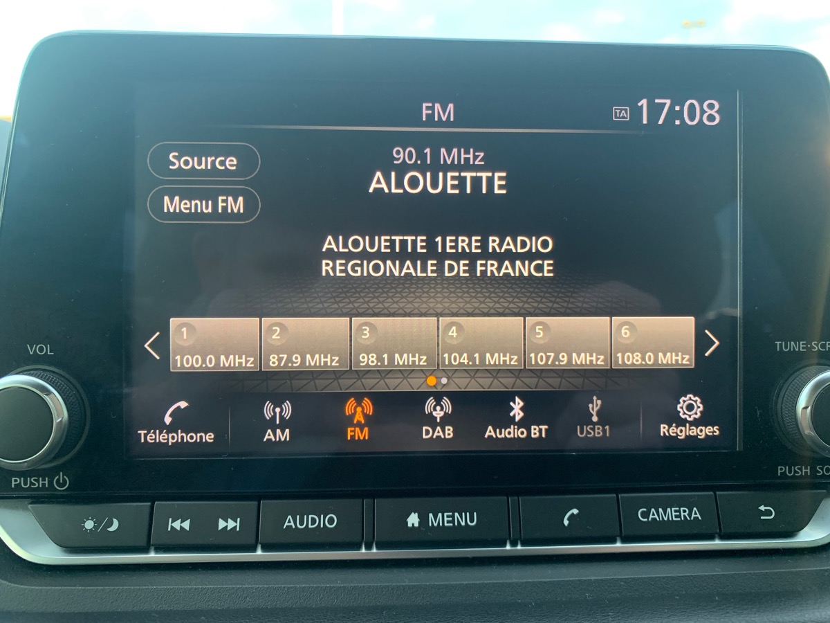 Nissan Qashqai 140 | BUSINESS EDITION | Caméra Recul | Entretien constructeur | Démarrage sans clé