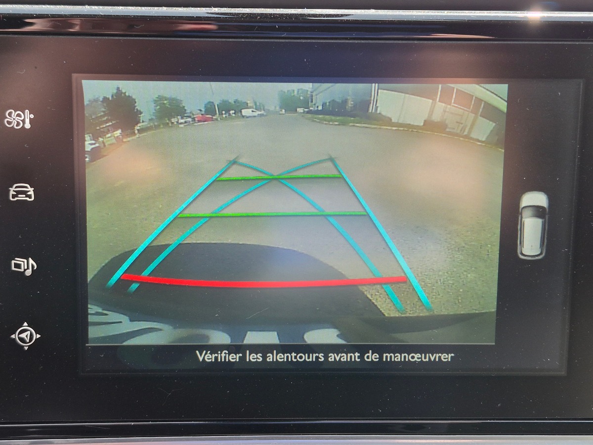 Citroën C4 Cactus 1.6 BHDI 100 SHINE ETG6