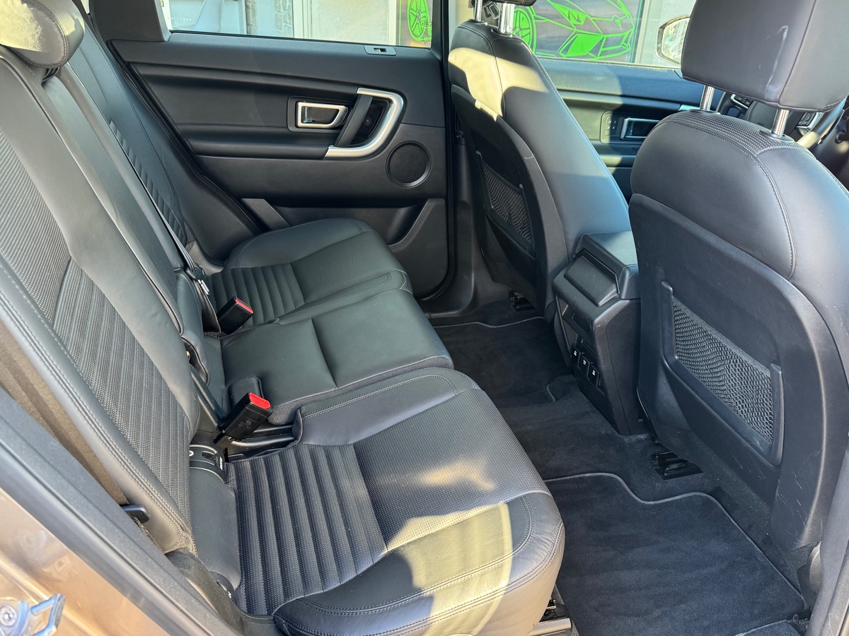 Land-Rover Discovery Sport 2.0 TD 4 180 HSE LUXURY