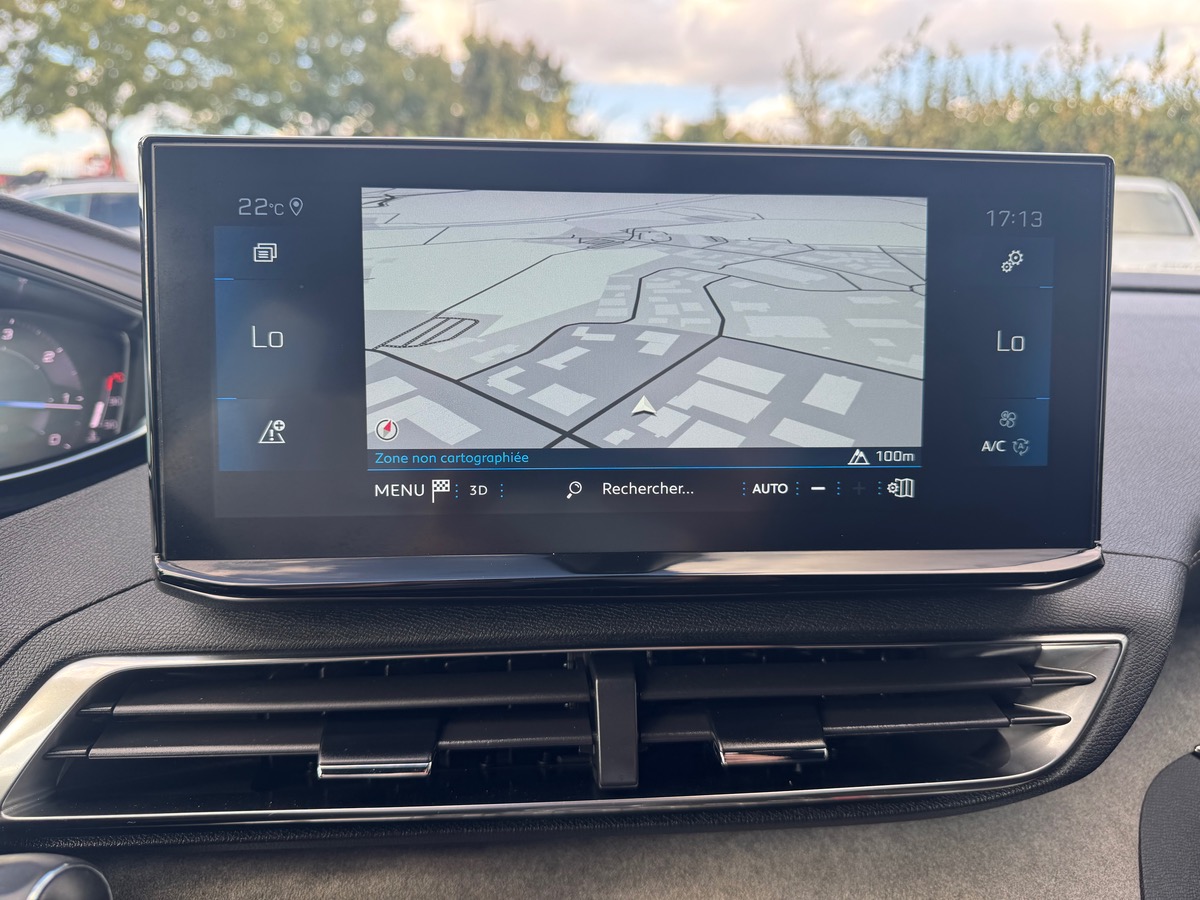 Peugeot 5008 1.5 BHDI 130CH EAT8 GT + ATTELAGE