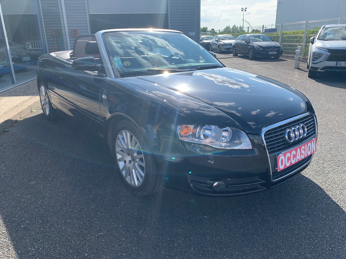 Audi A4 Cabriolet 140 ch | Ambiente | Cuir | Régulateur de vitesse | Climatisation | Capote récente