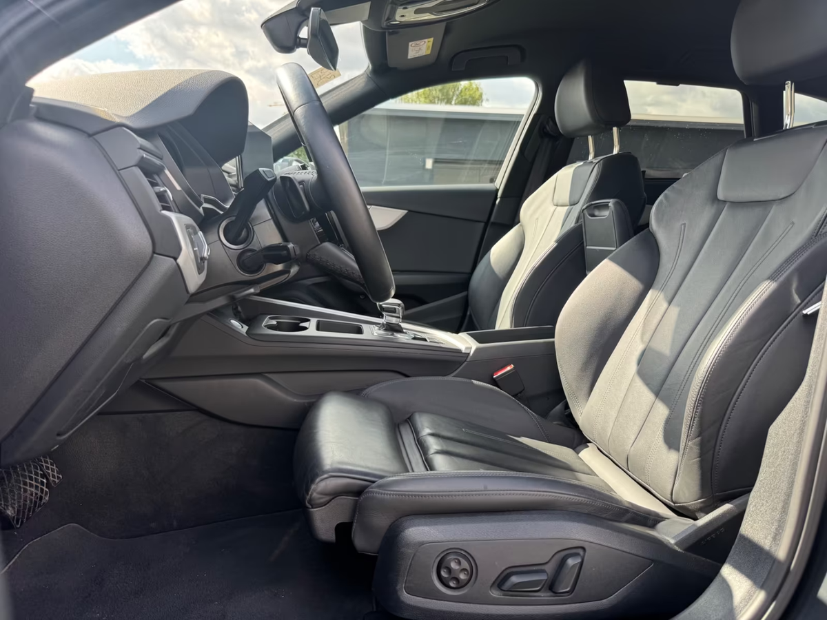 Audi A4 Allroad 40 TDI 204ch Avus quattro S tronic 7/Attelage/Caméra360/Gris Manhattan