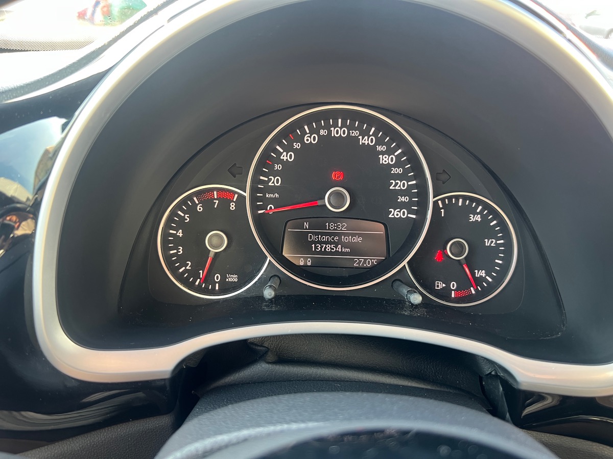 Volkswagen Beetle VINTAGE 1,2L  105cv, SUIVI COMPLET, GPS, SIEGES CHAUFFANTS
