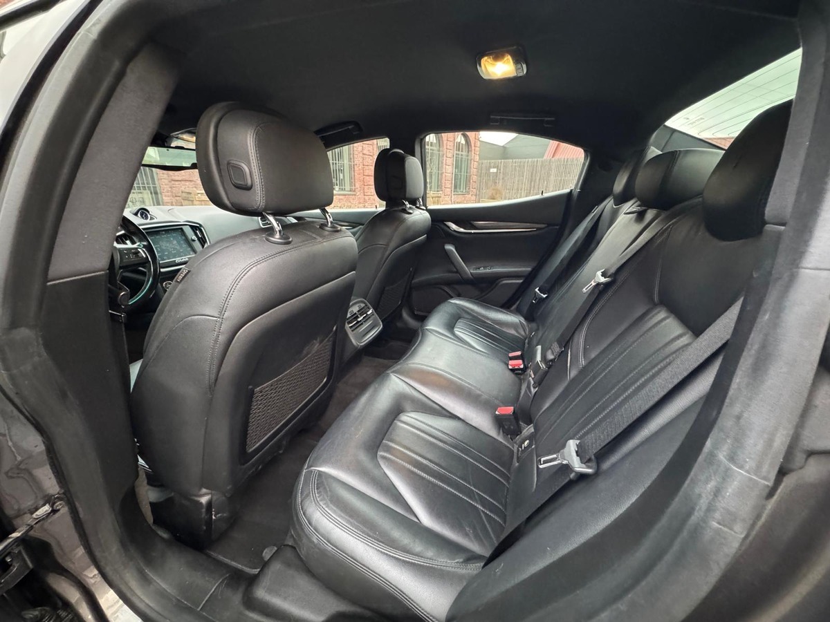Maserati Ghibli 3.0 V6 Diesel 275 ZF8  - GARANTIE - Révisé