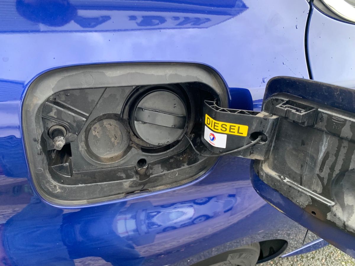 Peugeot 308 120 | GT LINE | Caméra Recul | Car Play | Régulateur Vitesse | Full LED Technology