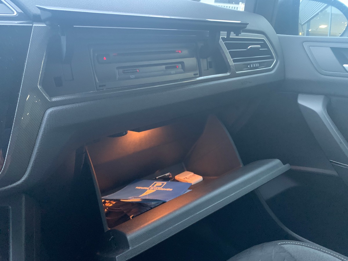 Volkswagen Touran 115 | Connect | 7 Places | Caméra recul | GPS | Bluetooth | Régulateur vitesse