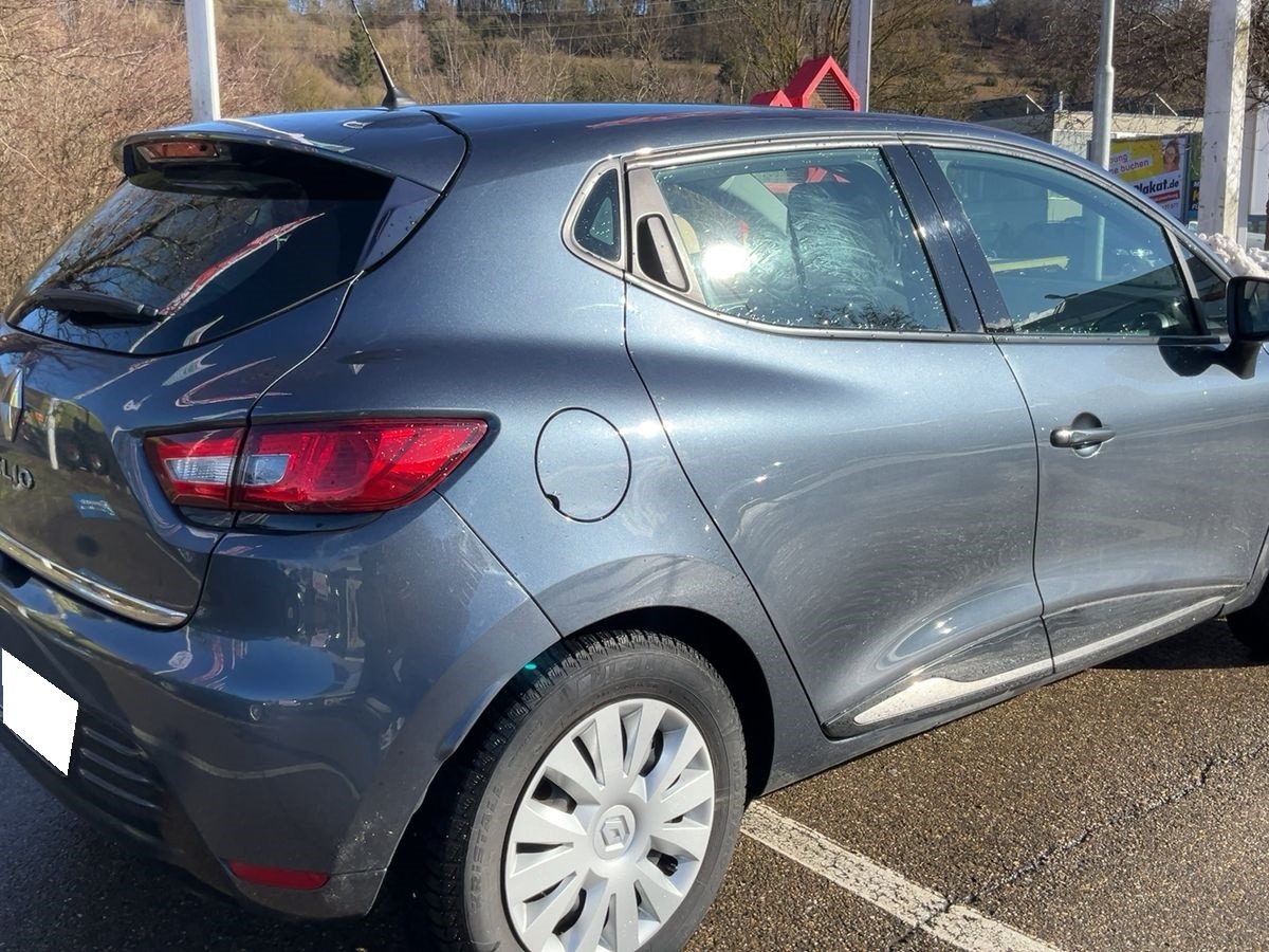 RENAULT Clio IV 1.2i 16V 75 Limited