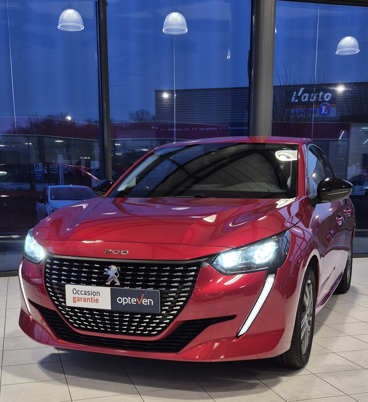 Peugeot 208 1.2 PURETECH 100 S&S EAT8