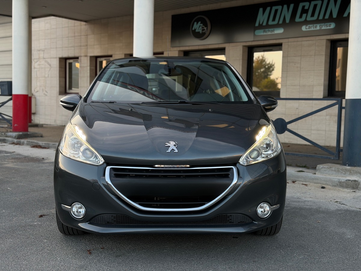 Peugeot 208 I Allure 1.2 VTi 82 cv - Distribution OK