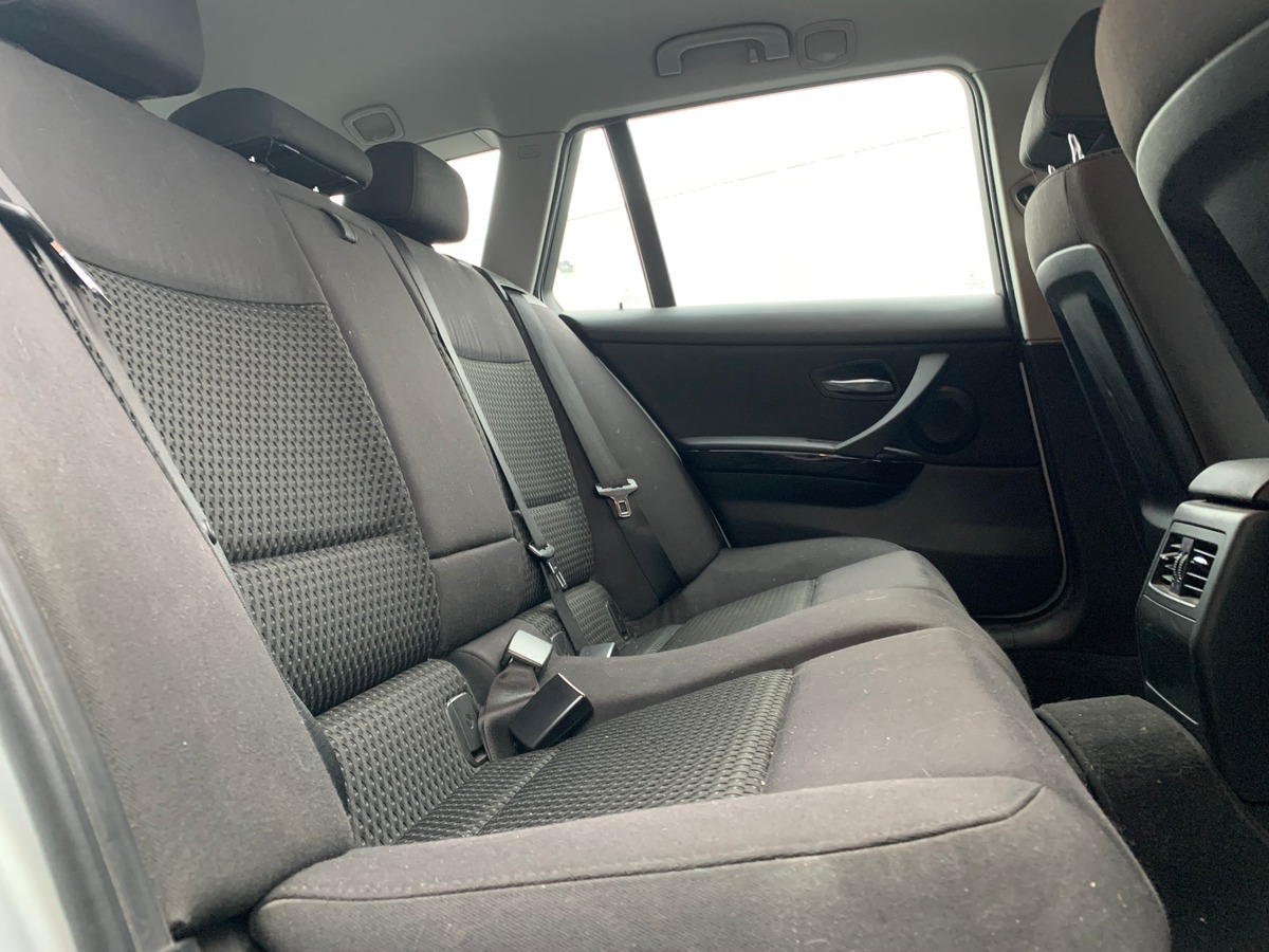 Bmw Série 3 Touring 184 ch | GPS | Radar de recul | Climatisation Auto | Jantes Alu 17"| Attelage