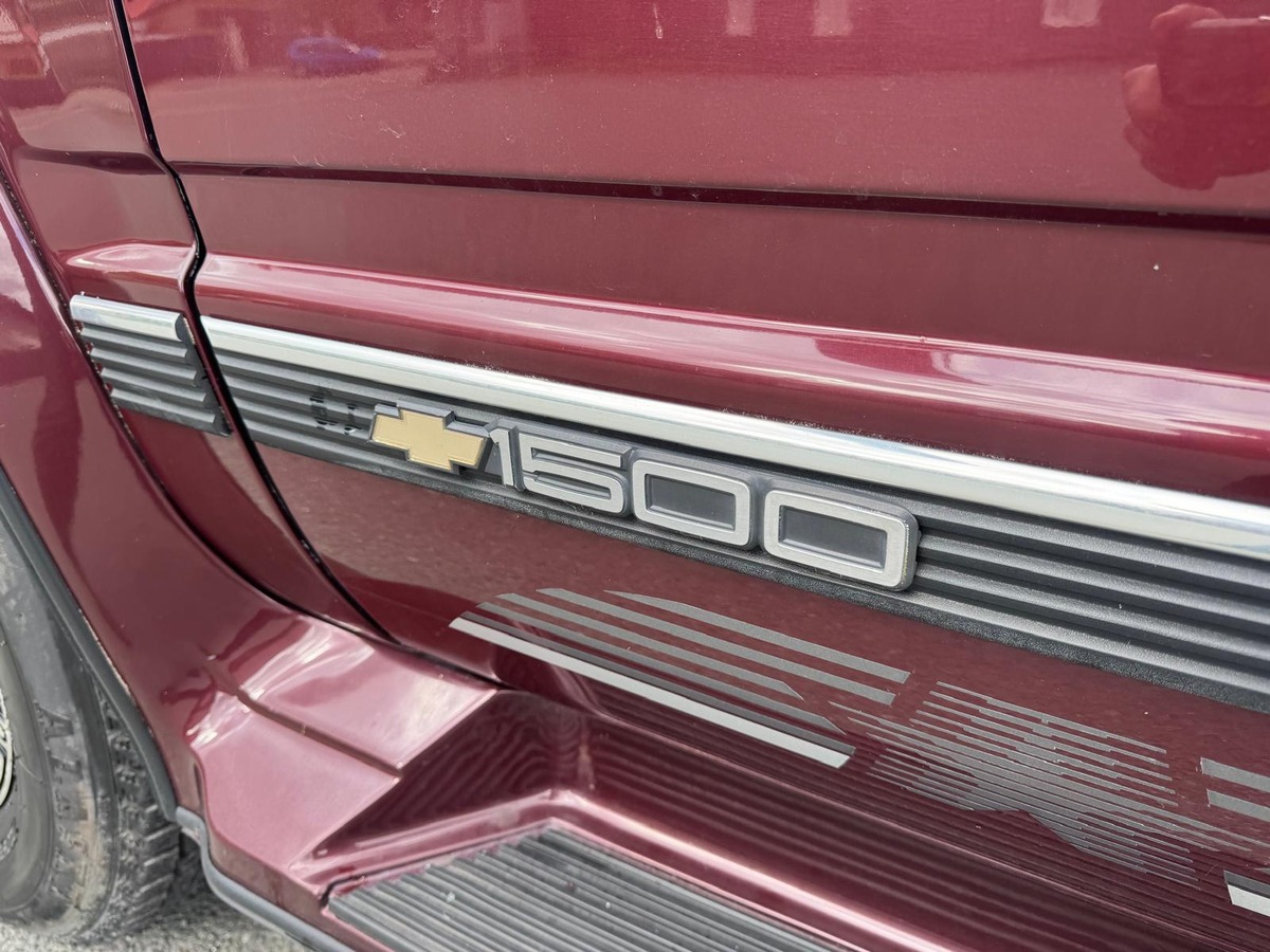 Chevrolet Suburban STARCRAFT 1500 5.7 V8 250cv 7 places