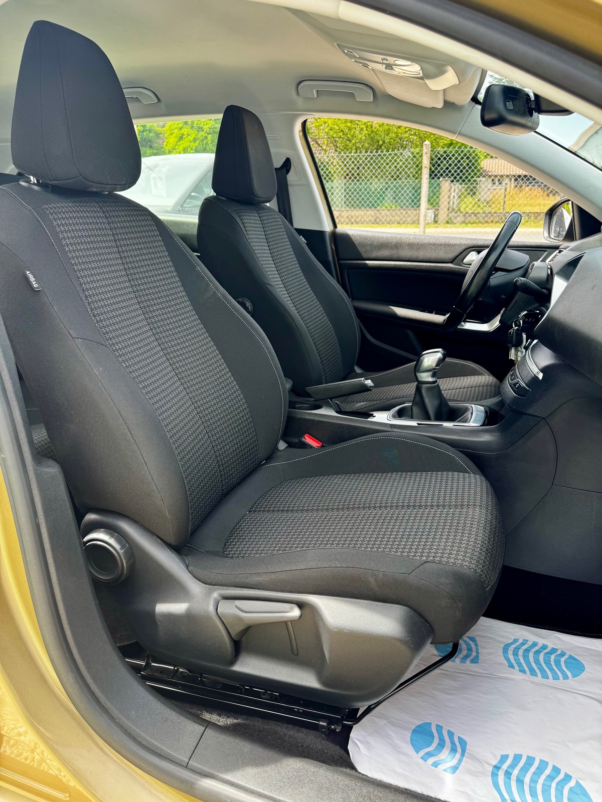 Peugeot 308 1.2L ESSENCE 110 CV S&S BVM5 ACTIVE