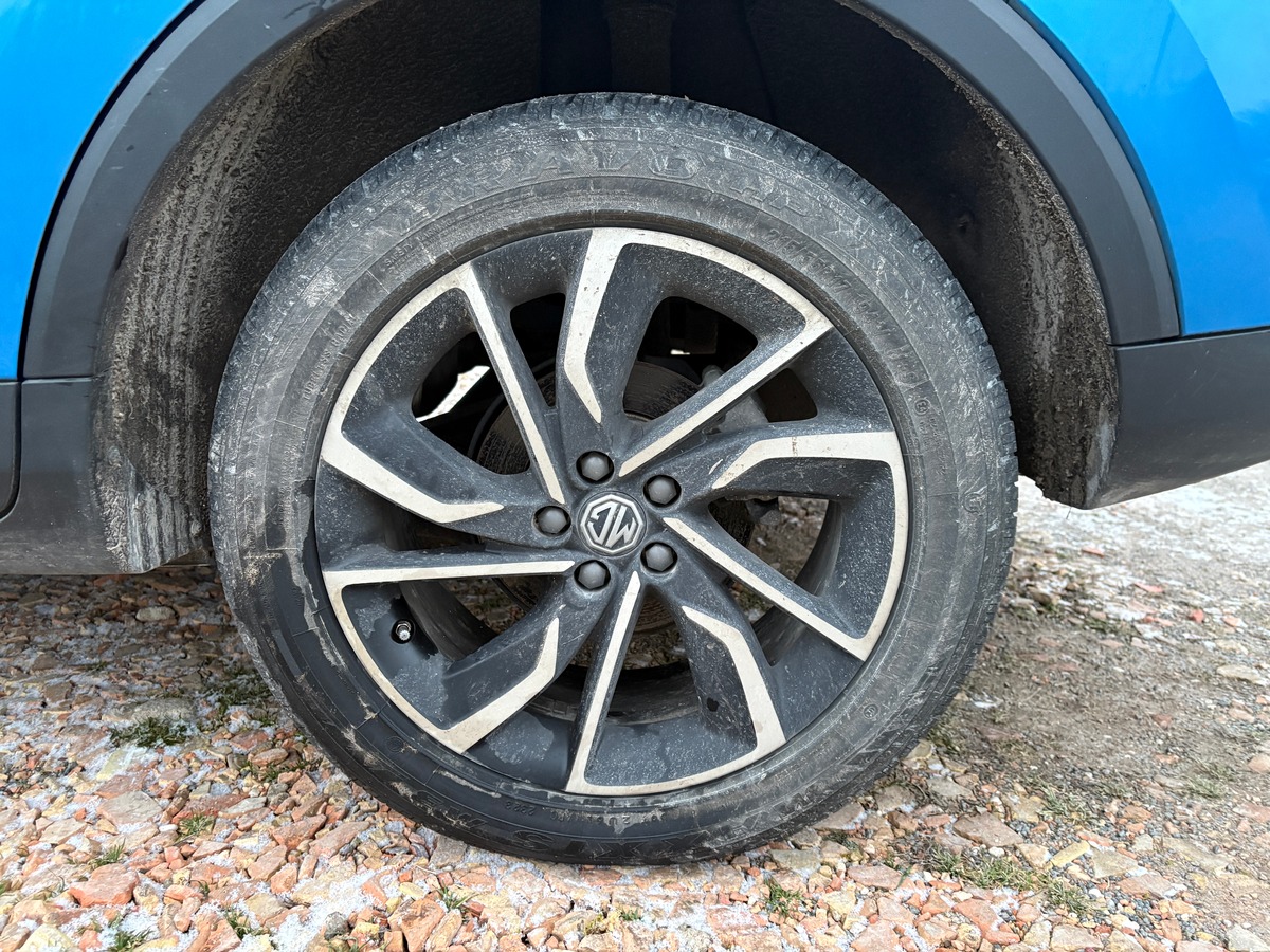 MG ZS 1.5 VTI 106 CH 2WD LUXURY