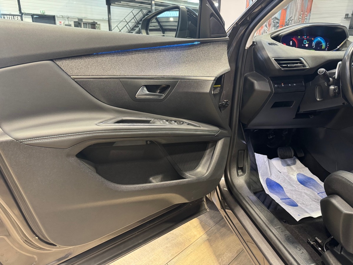 Peugeot 3008 Hybrid 225 e-EAT8 II Phase 2 Pack Allure 1