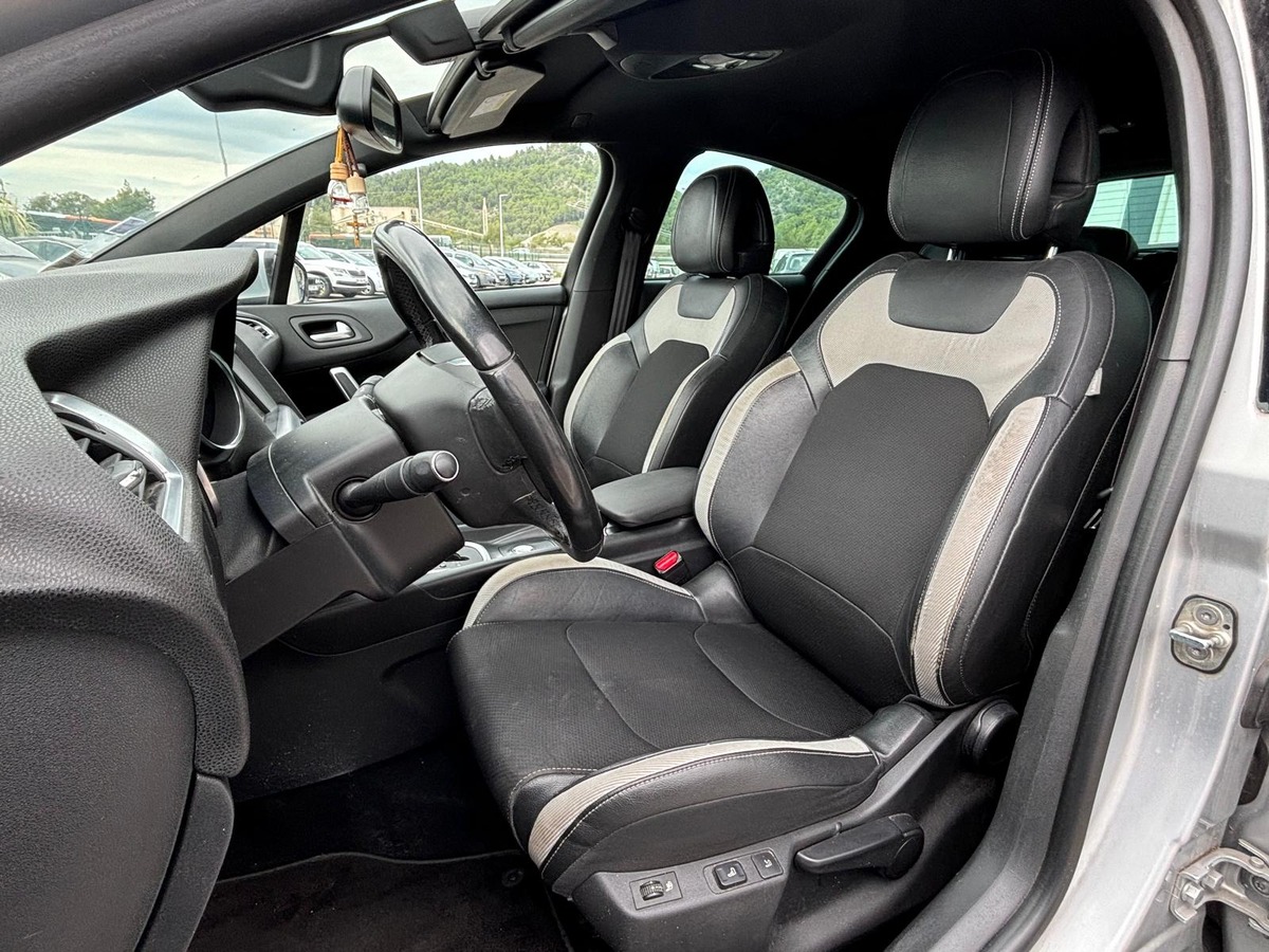 Citroën DS4 2.0 BLUEHDI 180 S&S SPORT CHIC EAT6 - Garantie 12 Mois
