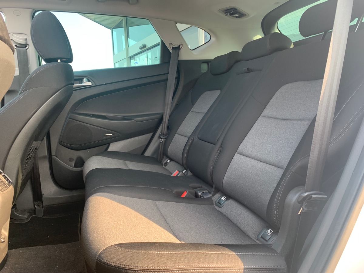Hyundai Tucson 136 | Premium | Toit panoramique | Caméra recul | Siéges chauffants | Apple car Play