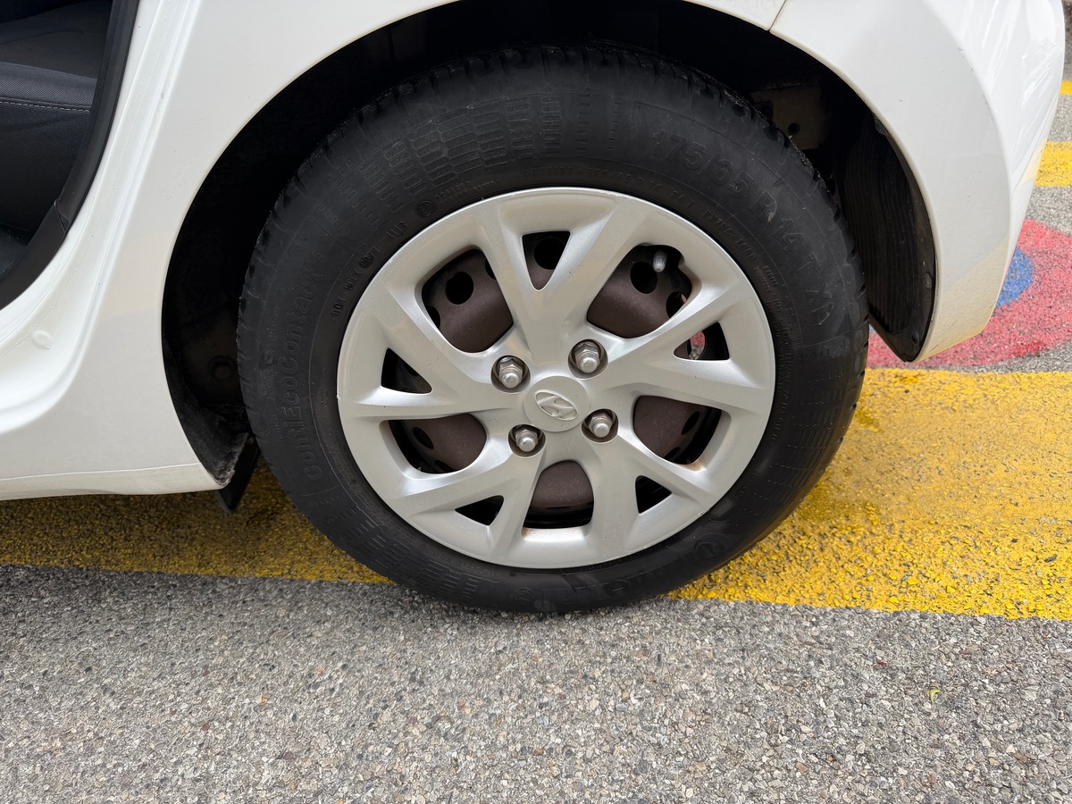 Hyundai i10 1.0 67 CV / 5 Portes / Phase 2 / Moteur à Chaine