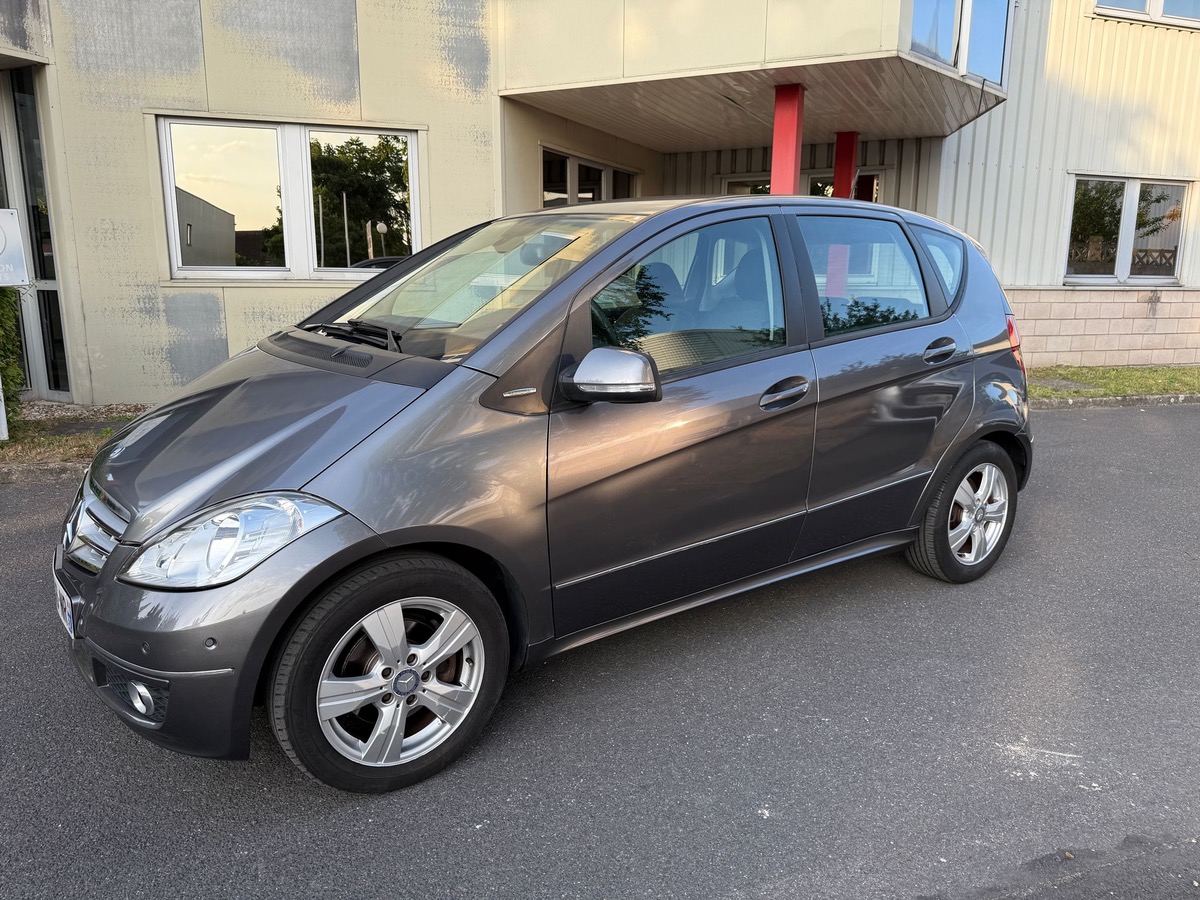Mercedes-Benz Classe A 180 CDI AVANGARDE 1er main 4XCBLeux