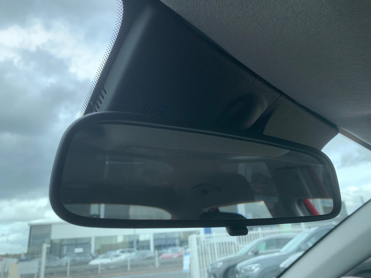 Kia Stonic 120 ch | Active | Caméra recul | Apple Car Play | Entretiens et Garantie constructeur