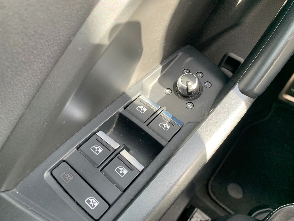 Audi Q3 Sportback 150 ch | S-Line | Caméra de recul | Apple car Play | Coffre assisté électriquement