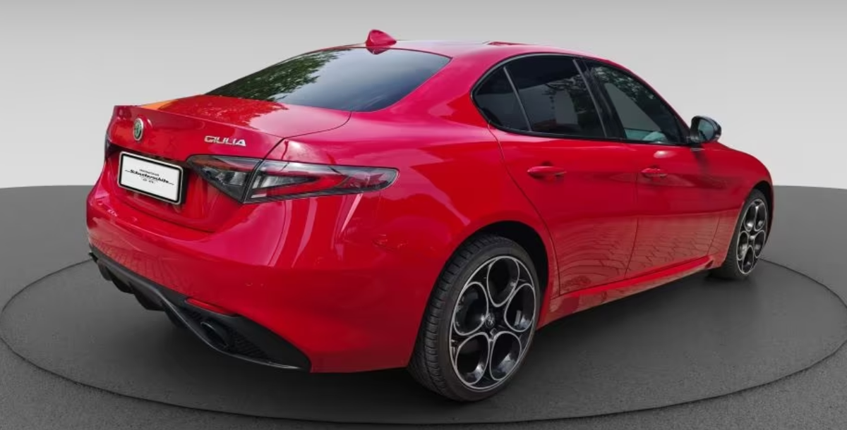 Alfa Romeo Giulia 2.0T 280ch Competizione Q4 AT8