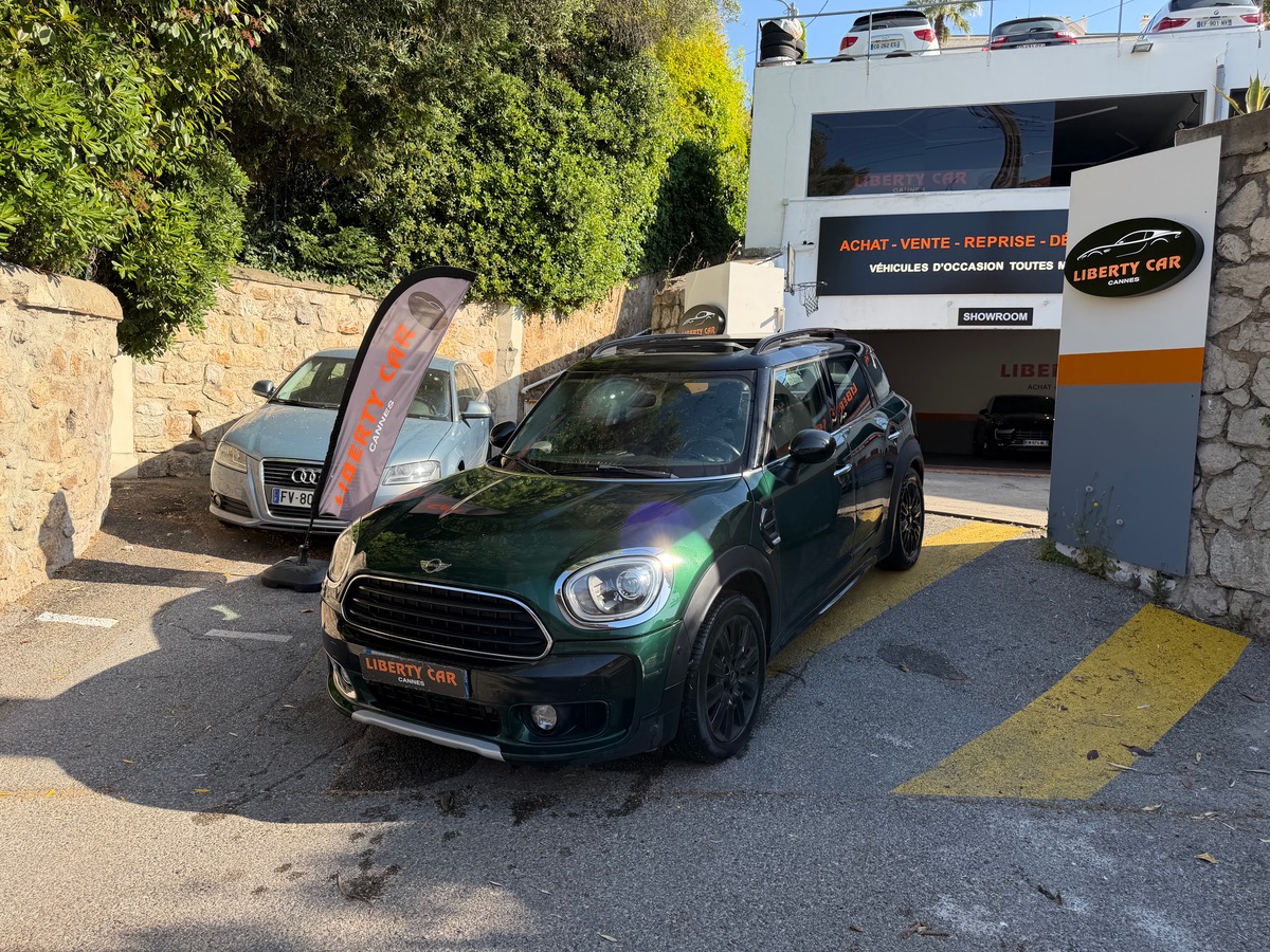 Mini Countryman Cooper 1.5 i 136 CV /1er Main / Toit Ouvrant / Pack Black / Jantes Noires/Cuir