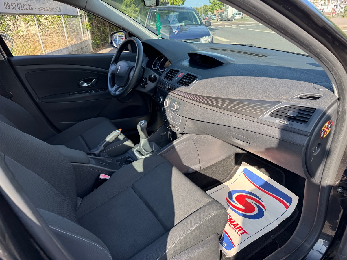 RENAULT Megane 1.6i 100 EXPRESSION