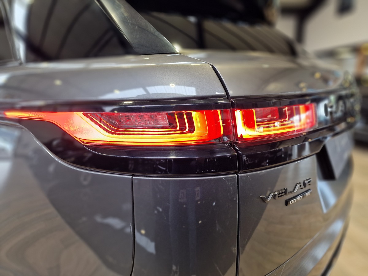 Land-Rover Range Rover Velar 2.0 D240 SE R-DYNAMIC TO/MERIDIEN/JA 20 D