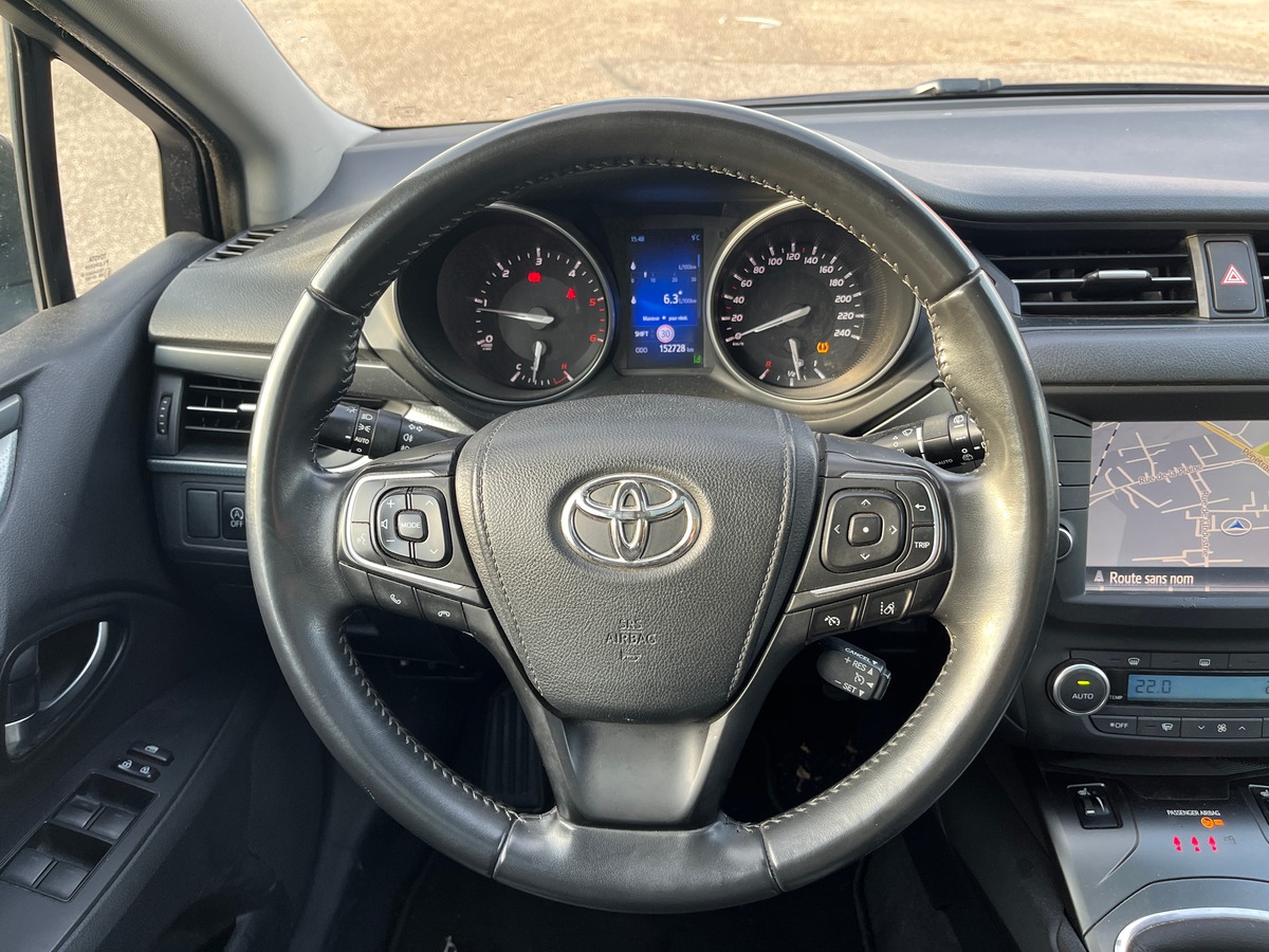 Toyota Avensis SW 2.0 D-4D 143ch, EXECUTIVE, ATTELAGE, RADAR, SIEGES CHAUFFANT, TOIT PANORAMIQUE