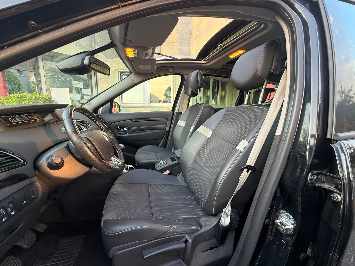 RENAULT Grand Scenic 1.6 DCI 130 CV AUTHENTIQUE 7 places garantie 6 mois